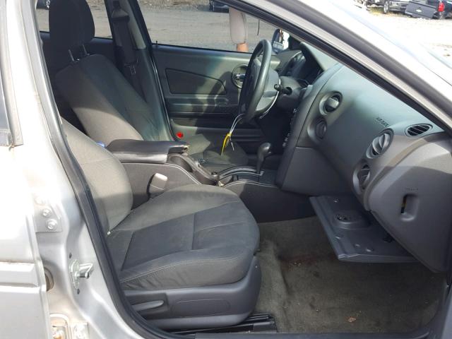 2G2WP542651210519 - 2005 PONTIAC GRAND PRIX SILVER photo 5