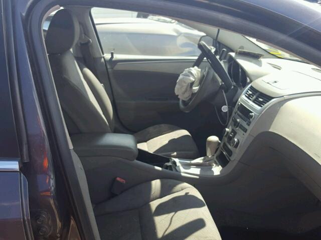 1G1ZB5E07CF265998 - 2012 CHEVROLET MALIBU LS 银色 照片 5