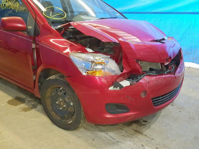 JTDBT903294060186 - 2009 TOYOTA YARIS RED photo 9