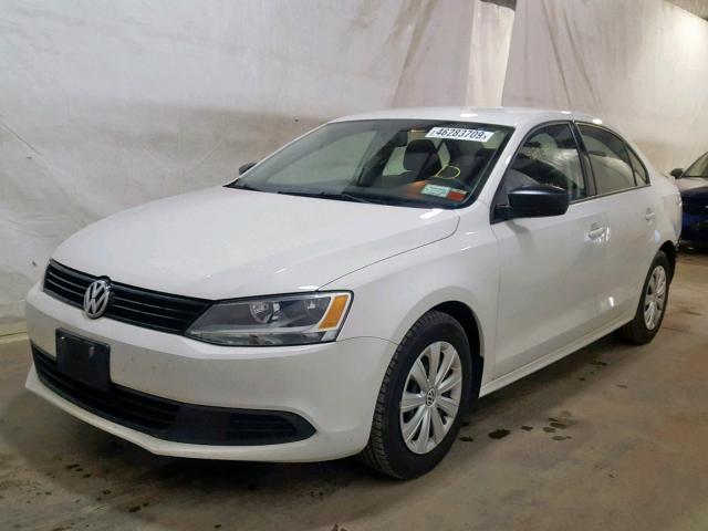 3VW1K7AJ8DM389713 - 2013 VOLKSWAGEN JETTA BASE Սպիտակ լուսանկար 2