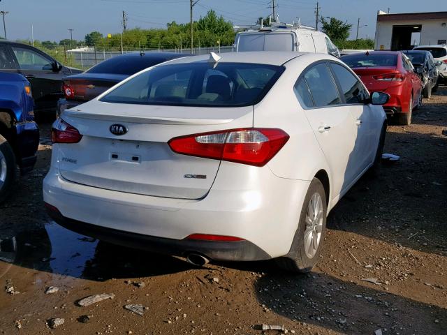 KNAFX4A82E5124151 - 2014 KIA FORTE EX WHITE photo 4