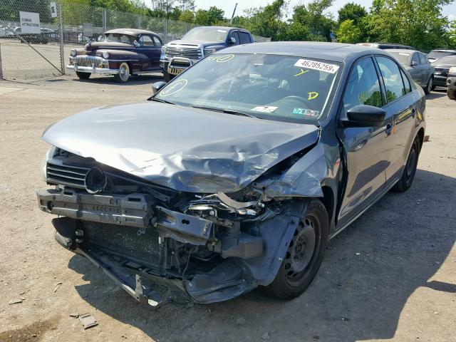 3VW2K7AJ2DM370305 - 2013 VOLKSWAGEN JETTA BASE GRAY photo 2