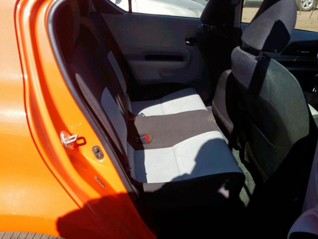 JTDKDTB32D1041820 - 2013 TOYOTA PRIUS C ORANGE photo 6