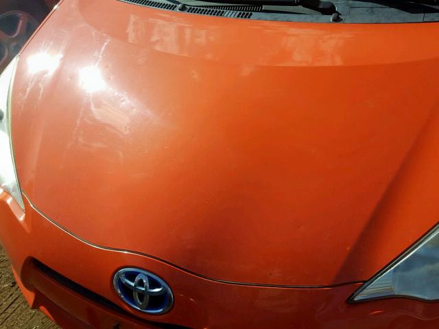 JTDKDTB32D1041820 - 2013 TOYOTA PRIUS C ORANGE photo 9