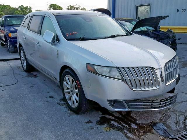 2LMHJ5FR0ABJ26765 - 2010 LINCOLN MKT SILVER photo 1