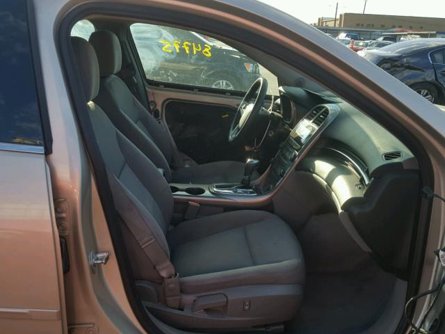 1G11B5SA9DF152694 - 2013 CHEVROLET MALIBU LS 金色 照片 5