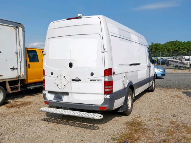 WD3PE8CB2C5671330 - 2012 MERCEDES-BENZ SPRINTER 2 WHITE photo 4