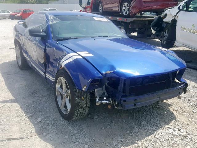 1ZVFT80N255117324 - 2005 FORD MUSTANG BLUE photo 1