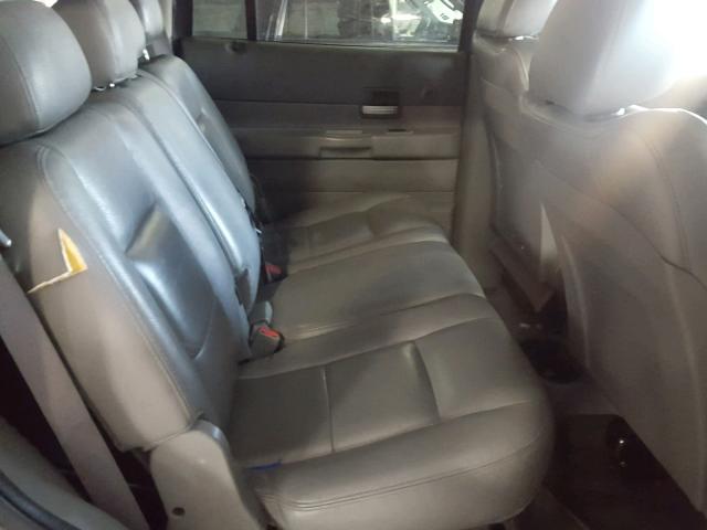 1D4HD48NX4F150105 - 2004 DODGE DURANGO SL GRAY photo 6