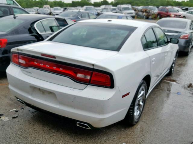 2C3CDXHG5CH129089 - 2012 DODGE CHARGER SX WHITE photo 4