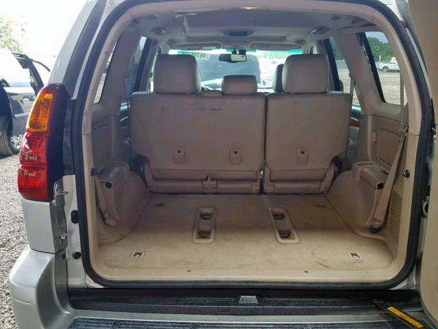 JTJBT20X450095451 - 2005 LEXUS GX 470 SILVER photo 9