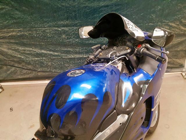 JS1GW71A212103224 - 2001 SUZUKI GSX1300 R BLUE photo 5