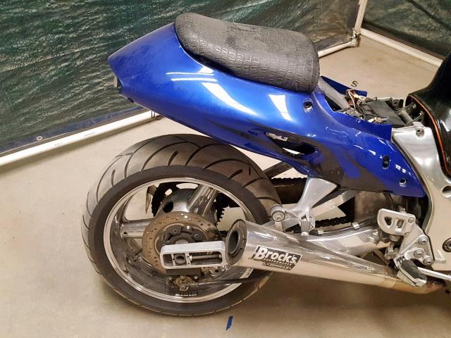 JS1GW71A212103224 - 2001 SUZUKI GSX1300 R BLUE photo 6