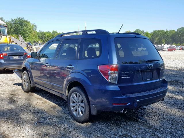 JF2SHAEC8DH422990 - 2013 SUBARU FORESTER L BLUE photo 3