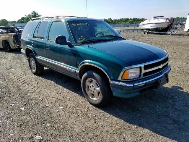 1GNDT13W8VK186792 - 1997 CHEVROLET BLAZER GREEN photo 1