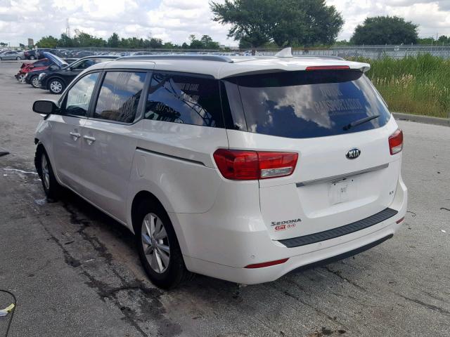 KNDMB5C10G6090822 - 2016 KIA SEDONA LX WHITE photo 3