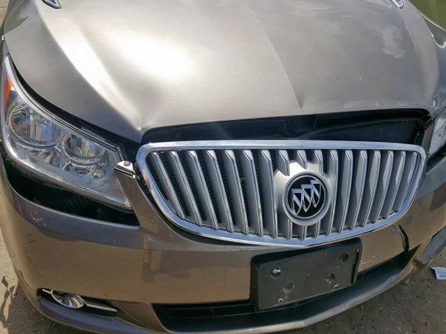 1G4GC5E3XCF138499 - 2012 BUICK LACROSSE TAN photo 9