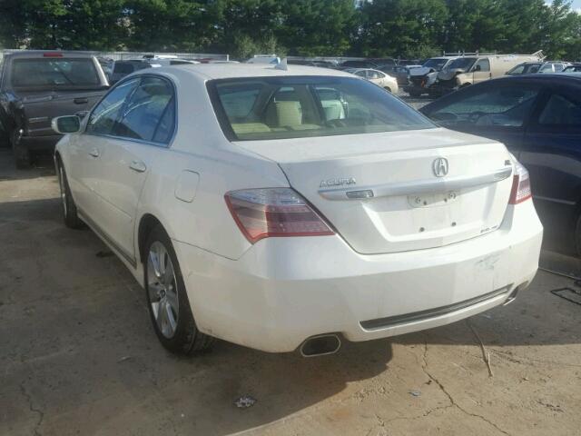 JH4KB2F65AC001265 - 2010 ACURA RL WHITE photo 3