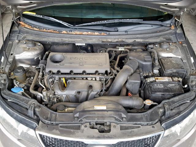 KNAFU4A22A5865253 - 2010 KIA FORTE EX GRAY photo 7