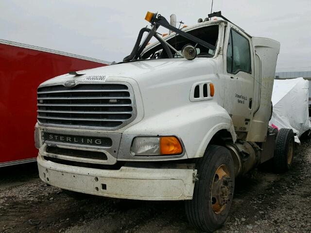 2FWBA3CV15AU88448 - 2005 STERLING TRUCK A 9500 WHITE photo 2