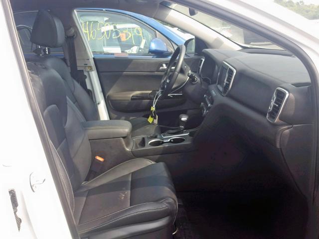 KNDPNCAC3K7623522 - 2019 KIA SPORTAGE E WHITE photo 5