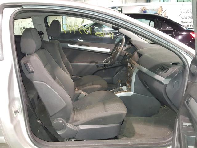 W08AT271985045841 - 2008 SATURN ASTRA XR SILVER photo 5