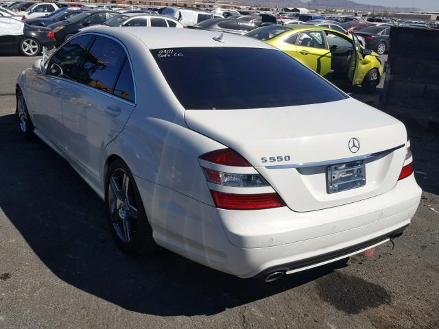 WDDNG71X68A190906 - 2008 MERCEDES-BENZ S 550 WHITE photo 3