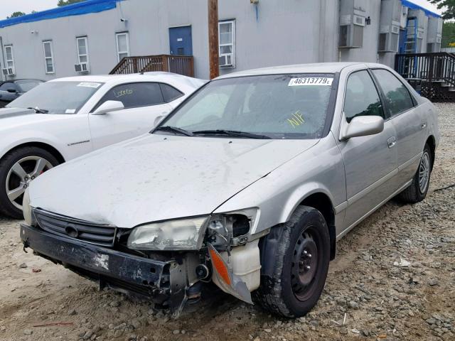 4T1BG22K11U813819 - 2001 TOYOTA CAMRY CE GRAY photo 2