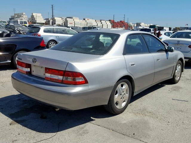 JT8BF28G2Y0282317 - 2000 LEXUS ES 300 SILVER photo 4