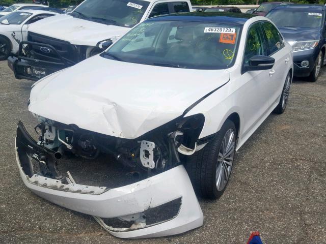 1VWBT7A30FC064240 - 2015 VOLKSWAGEN PASSAT SE WHITE photo 2