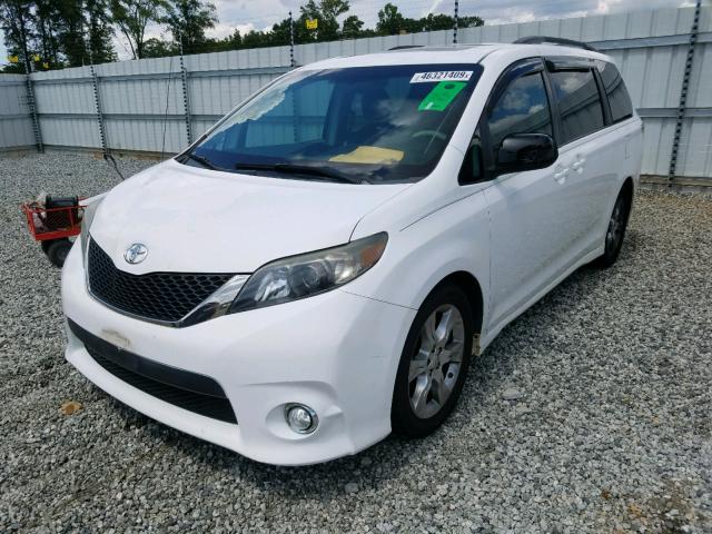 5TDXK3DC3BS038577 - 2011 TOYOTA SIENNA SPO WHITE photo 2