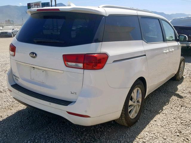 KNDMB5C17H6255198 - 2017 KIA SEDONA LX WHITE photo 4