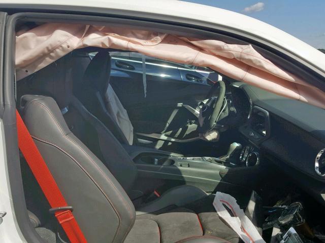 1G1FK1R60J0134292 - 2018 CHEVROLET CAMARO ZL1 白色 照片 5