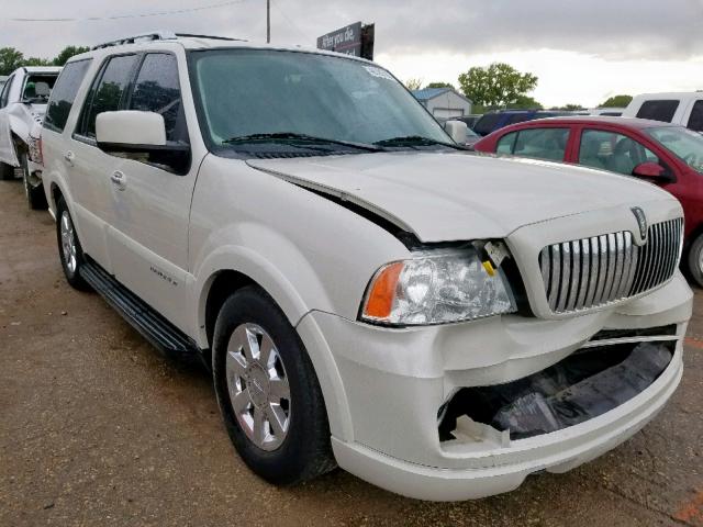 5LMFU28535LJ18410 - 2005 LINCOLN NAVIGATOR WHITE photo 1