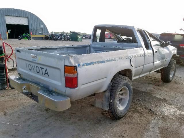 JT4RN13P2K0001676 - 1989 TOYOTA PICKUP 1/2 SILVER photo 4