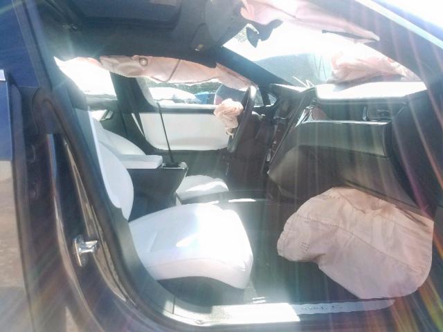 5YJSA1E21JF276213 - 2018 TESLA MODEL S فضي صورة 5