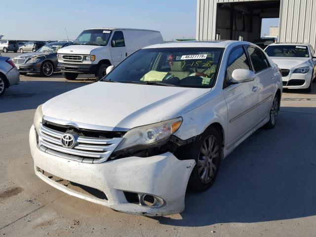 4T1BK3DB2BU417837 - 2011 TOYOTA AVALON BAS WHITE photo 2