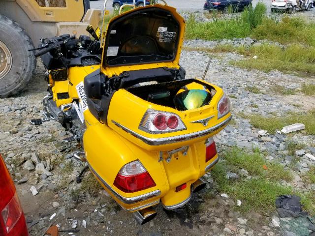 1HFSC47H3AA905286 - 2010 HONDA GL1800 YELLOW photo 3