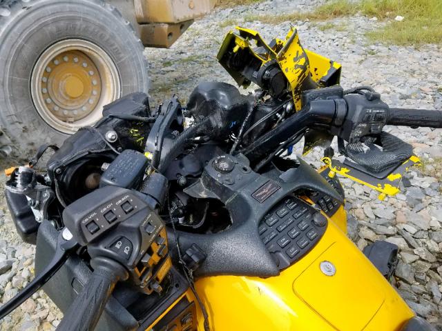 1HFSC47H3AA905286 - 2010 HONDA GL1800 YELLOW photo 8