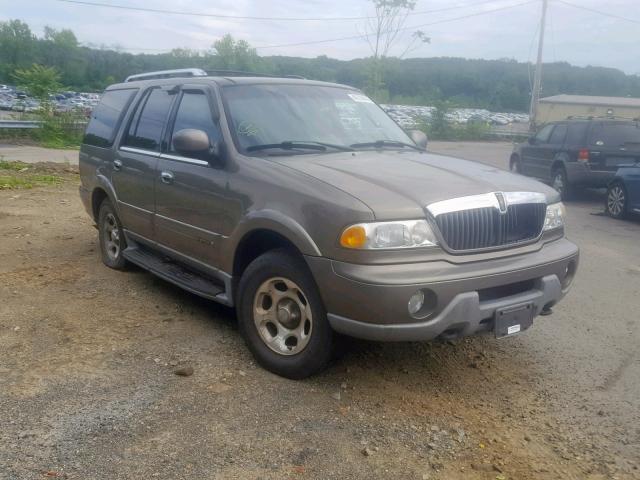 5LMFU28RX2LJ08343 - 2002 LINCOLN NAVIGATOR TAN photo 1