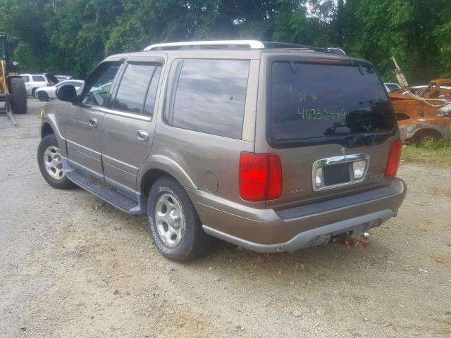 5LMFU28RX2LJ08343 - 2002 LINCOLN NAVIGATOR TAN photo 3