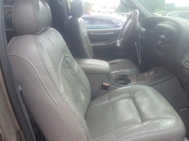 5LMFU28RX2LJ08343 - 2002 LINCOLN NAVIGATOR TAN photo 5