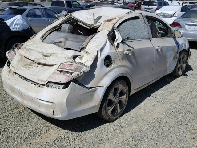 1G1JF5SB8H4129292 - 2017 CHEVROLET SONIC PREM WHITE photo 4