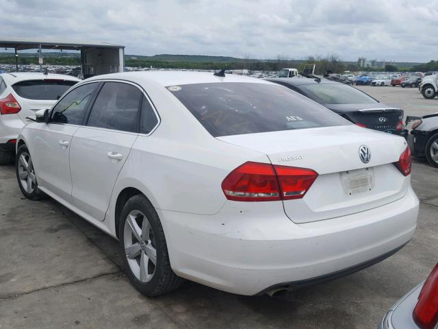 1VWBP7A38CC024150 - 2012 VOLKSWAGEN PASSAT SE WHITE photo 3