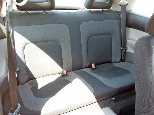 3VWBB61C9WM021138 - 1998 VOLKSWAGEN NEW BEETLE შავი ფოტო 6