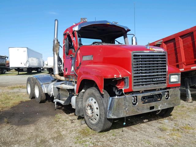 1M1AN09Y8DM015388 - 2013 MACK 600 CHU600 RED photo 1