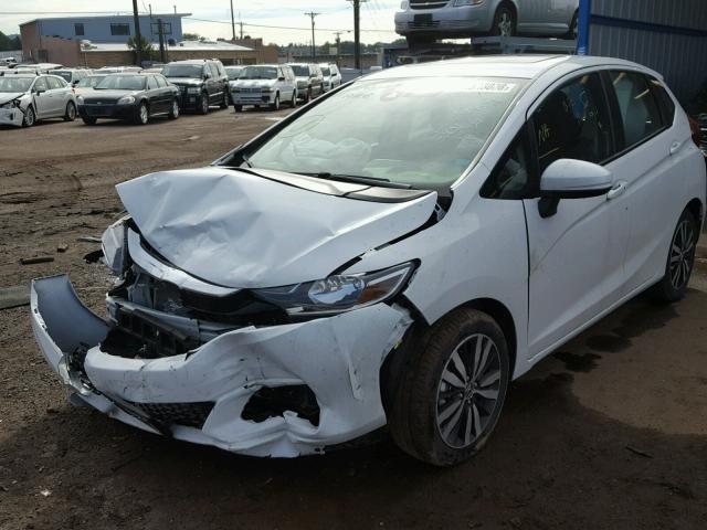 3HGGK5H85JM721544 - 2018 HONDA FIT EX WHITE photo 2