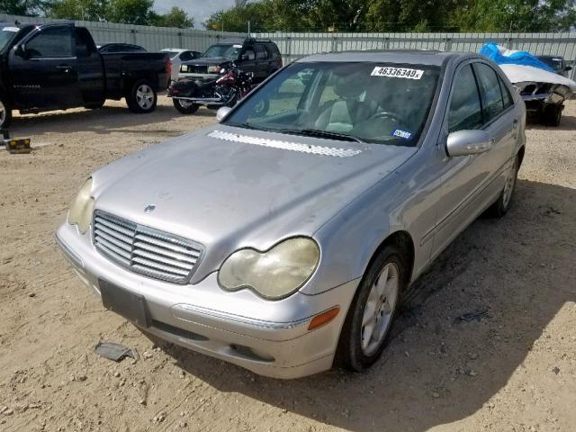 WDBRF61J64E017909 - 2004 MERCEDES-BENZ C 240 SILVER photo 2