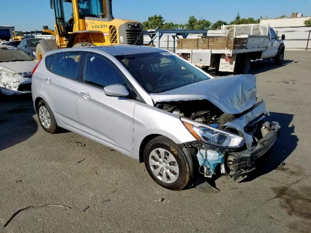 KMHCT5AE2GU255100 - 2016 HYUNDAI ACCENT SE SILVER photo 1