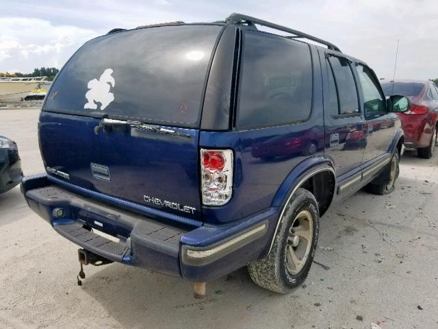 1GNCS13W2X2193609 - 1999 CHEVROLET BLAZER BLUE photo 4